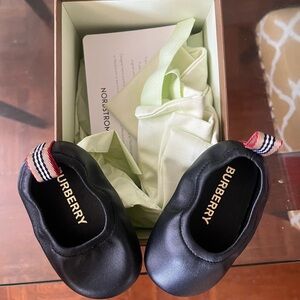 Burberry ballerina